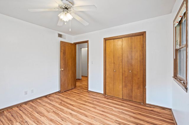 5385 N CLEARVIEW RD, Columbia, MO 65202