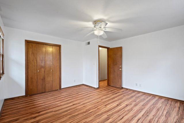 5385 N CLEARVIEW RD, Columbia, MO 65202