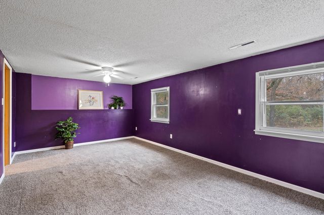 5385 N CLEARVIEW RD, Columbia, MO 65202