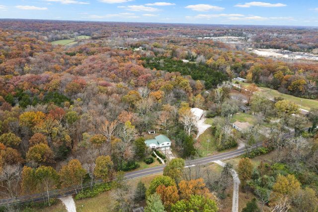 5385 N CLEARVIEW RD, Columbia, MO 65202