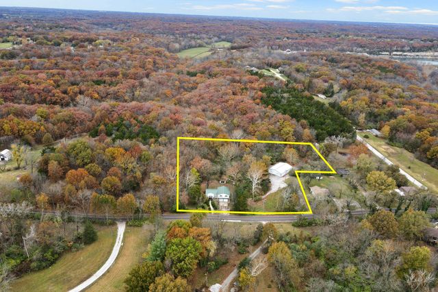 5385 N CLEARVIEW RD, Columbia, MO 65202