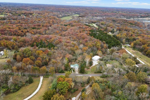 5385 N CLEARVIEW RD, Columbia, MO 65202