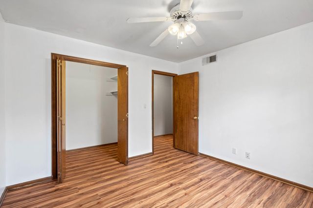 5385 N CLEARVIEW RD, Columbia, MO 65202