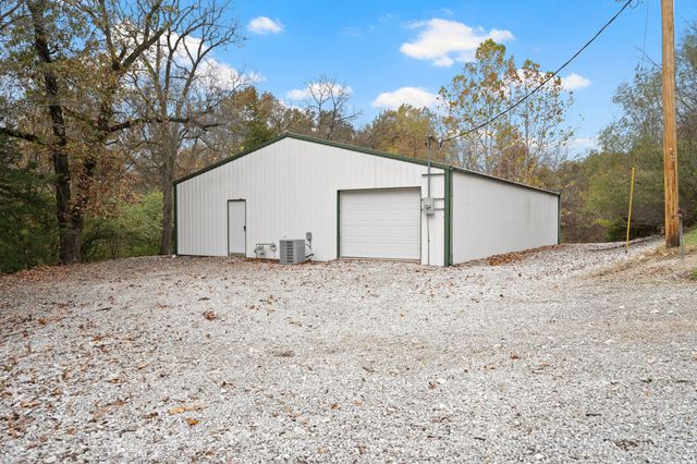 5385 N CLEARVIEW RD, Columbia, MO 65202