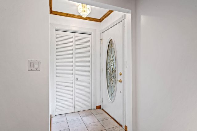 5385 N CLEARVIEW RD, Columbia, MO 65202