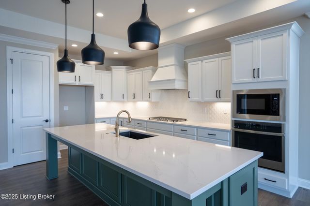 12513 Oakland Hills Trail, Louisville, KY 40291