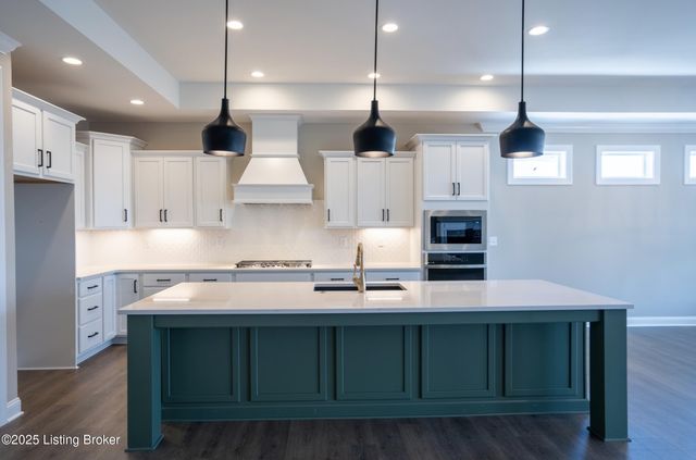 12513 Oakland Hills Trail, Louisville, KY 40291