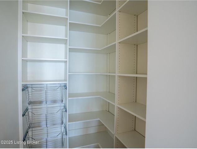 12513 Oakland Hills Trail, Louisville, KY 40291