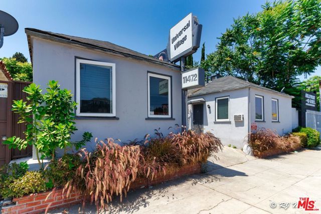 11472 VENTURA E, Studio City (los Angeles), CA 91604
