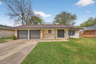 9931 Old Orchard Road, La Porte, TX 77571