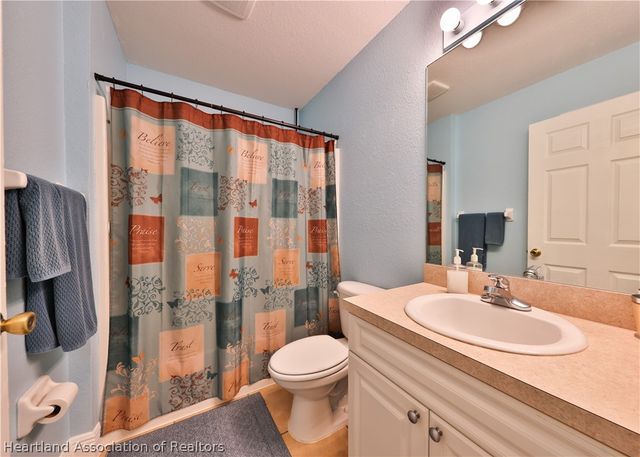 5307 Lake Haven Boulevard, Sebring, FL 33875