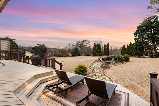 3025 Bradshaw Club Drive, Woodstock, GA 30188