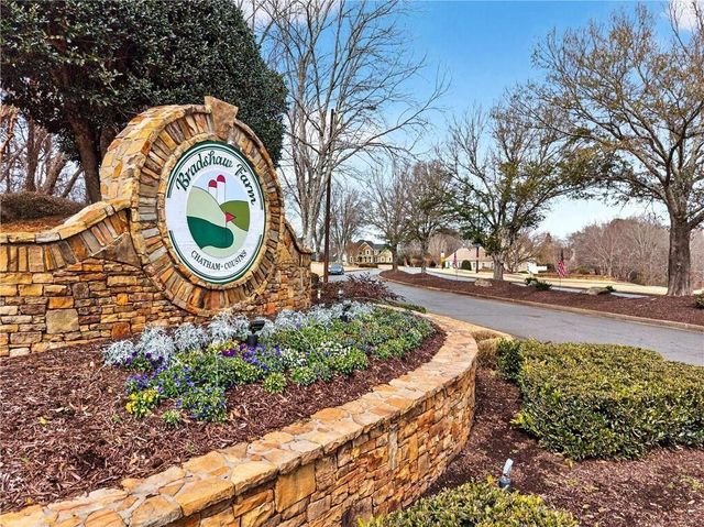 3025 Bradshaw Club Drive, Woodstock, GA 30188