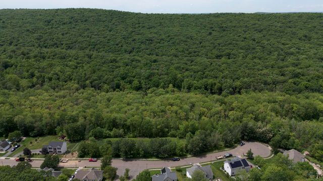 Stantack Road, Middletown, CT 06457