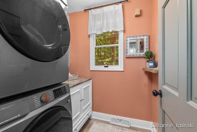 3597 Riverwoods Drive Ne, Plainfield Twp, MI 49341