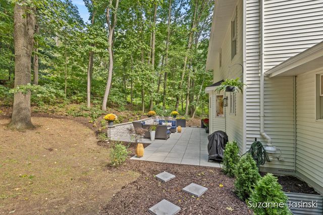 3597 Riverwoods Drive Ne, Plainfield Twp, MI 49341