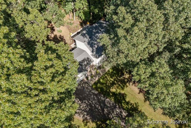3597 Riverwoods Drive Ne, Plainfield Twp, MI 49341