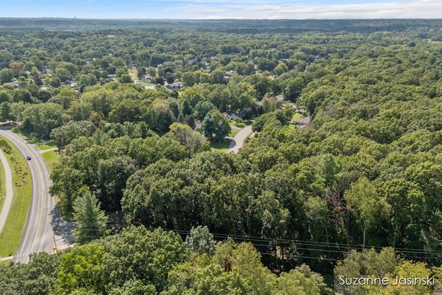 3597 Riverwoods Drive Ne, Plainfield Twp, MI 49341