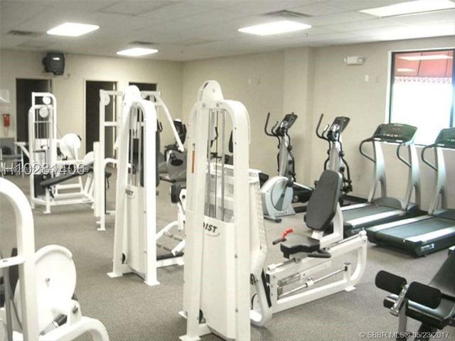 9511 N Hollybrook Lake Drive 108, Pembroke Pines, FL 33025