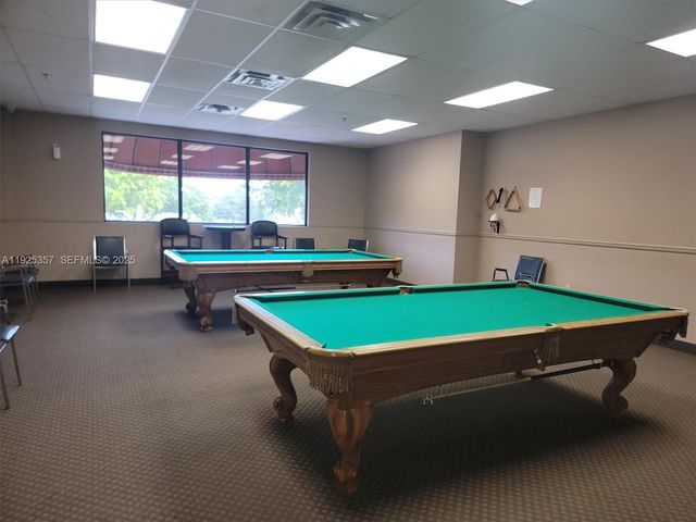 9511 N Hollybrook Lake Drive 108, Pembroke Pines, FL 33025