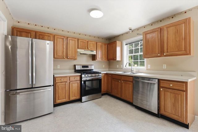 110 ACORN LN, Mountville, PA 17554