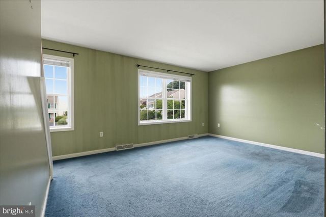 110 ACORN LN, Mountville, PA 17554