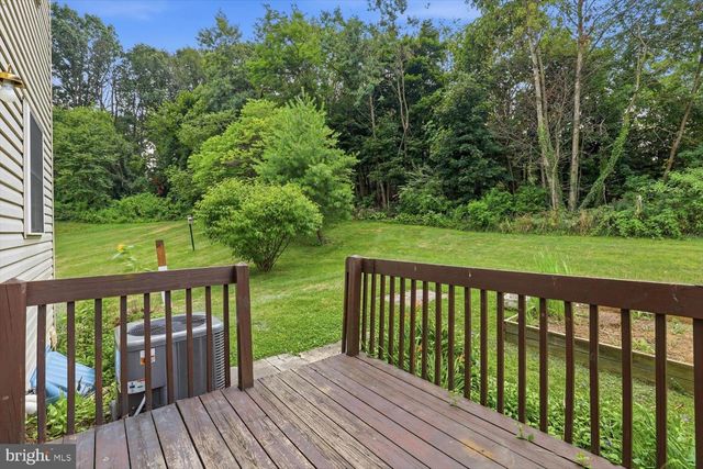 110 ACORN LN, Mountville, PA 17554