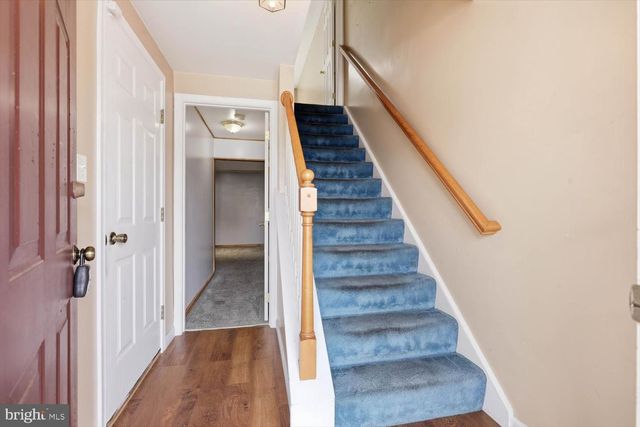 110 ACORN LN, Mountville, PA 17554