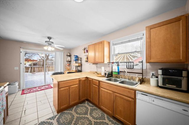 238 Harvey Street, Lawton, MI 49065