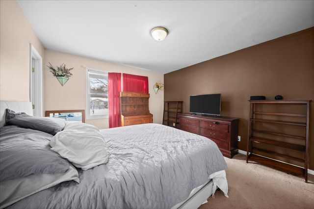 238 Harvey Street, Lawton, MI 49065