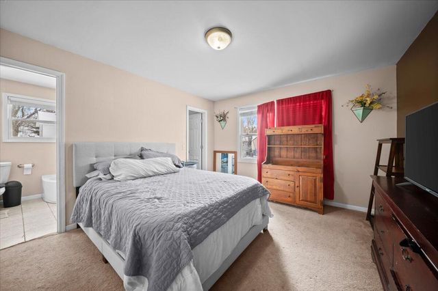 238 Harvey Street, Lawton, MI 49065