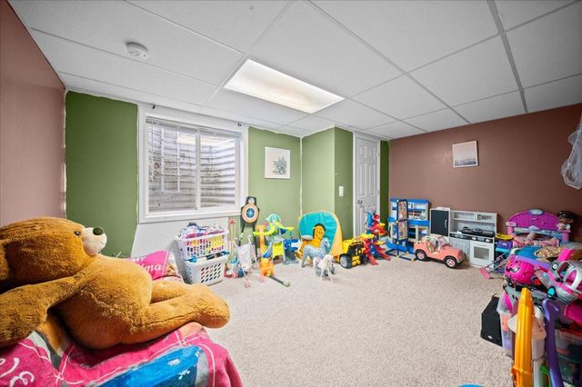 238 Harvey Street, Lawton, MI 49065