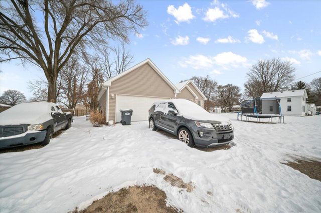 238 Harvey Street, Lawton, MI 49065