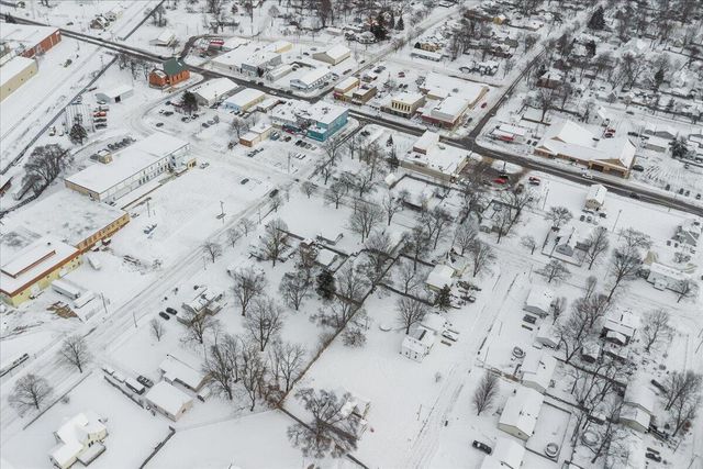 238 Harvey Street, Lawton, MI 49065