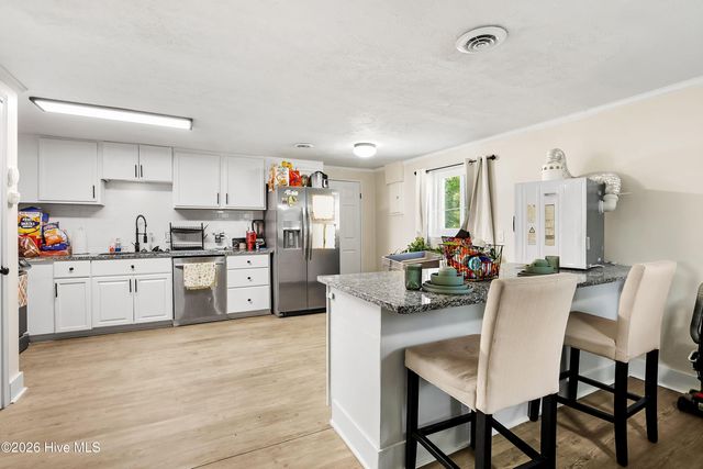 719 S Chestnut Circle, Goldsboro, NC 27530