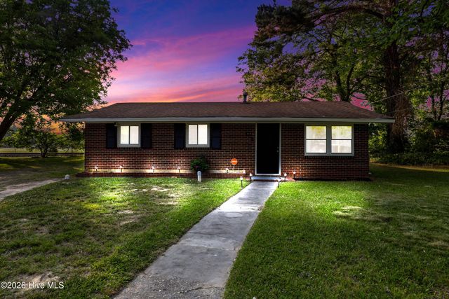 719 S Chestnut Circle, Goldsboro, NC 27530