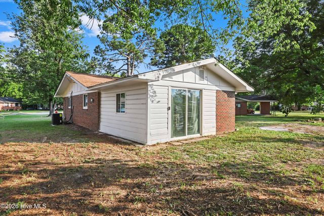 719 S Chestnut Circle, Goldsboro, NC 27530