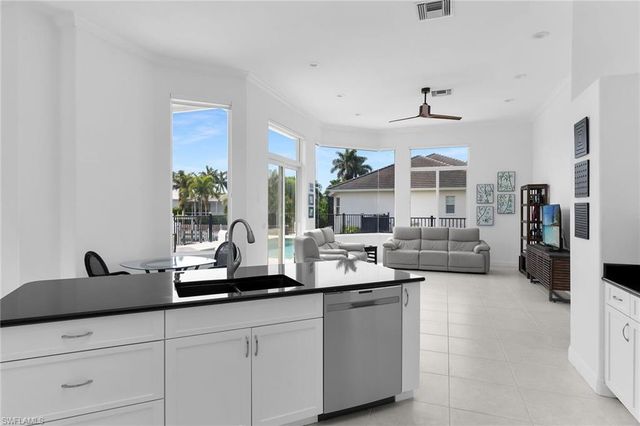 405 Driftwood CT, Marco Island, FL 34145