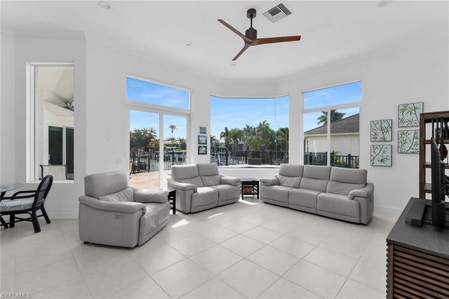 405 Driftwood CT, Marco Island, FL 34145