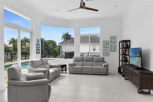 405 Driftwood CT, Marco Island, FL 34145
