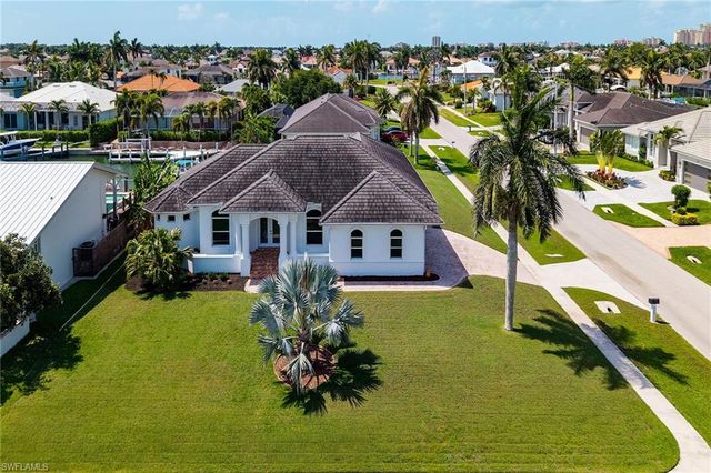 405 Driftwood CT, Marco Island, FL 34145