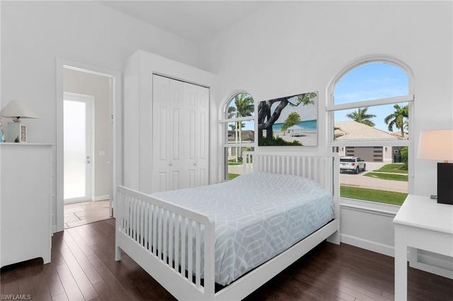 405 Driftwood CT, Marco Island, FL 34145