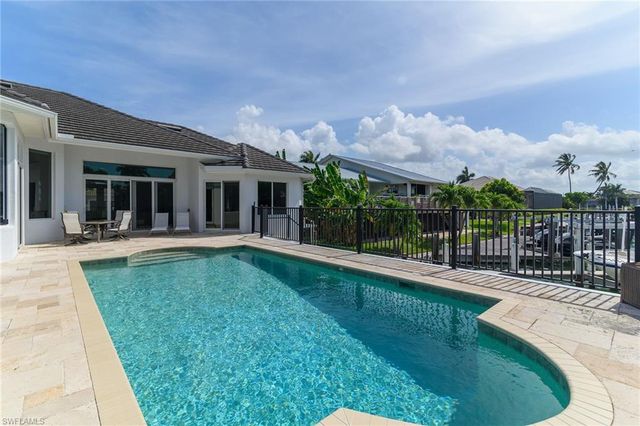 405 Driftwood CT, Marco Island, FL 34145
