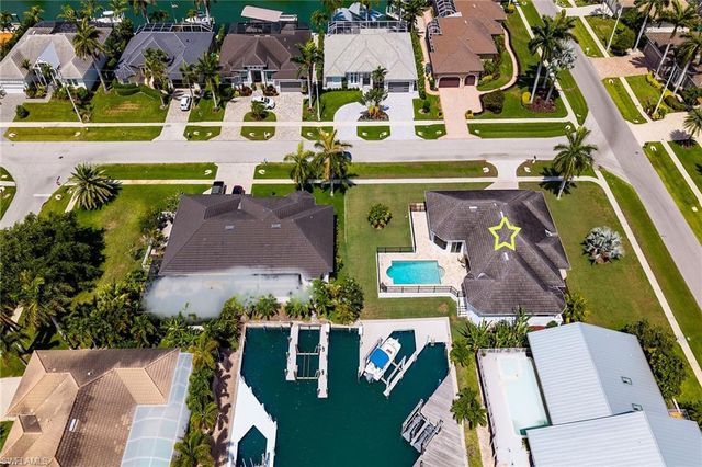 405 Driftwood CT, Marco Island, FL 34145
