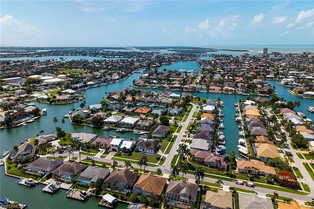 405 Driftwood CT, Marco Island, FL 34145
