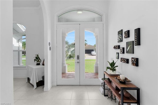 405 Driftwood CT, Marco Island, FL 34145