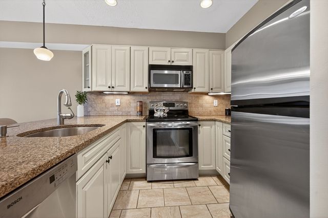 16 Canvasback Way 16, Walpole, MA 02081
