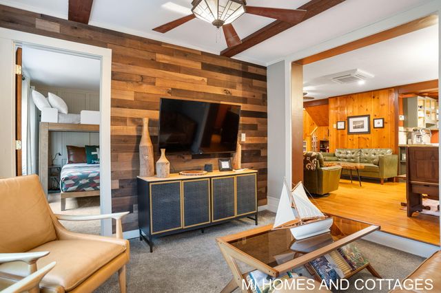 7128 116th Avenue, Ganges Twp, MI 49408