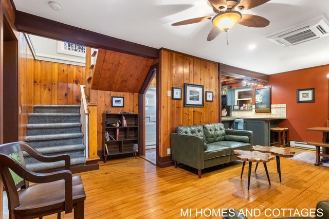 7128 116th Avenue, Ganges Twp, MI 49408