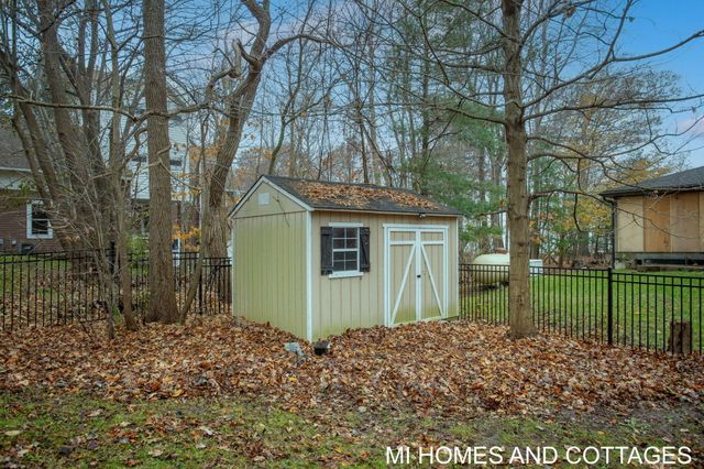 7128 116th Avenue, Ganges Twp, MI 49408